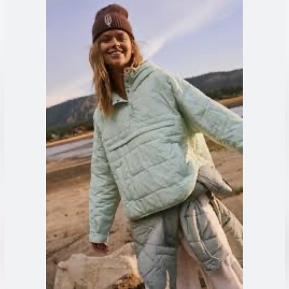 Free People Jackets & Blazers - Free People Movement Pippa Packable Puffer Jacket Size XL NWT